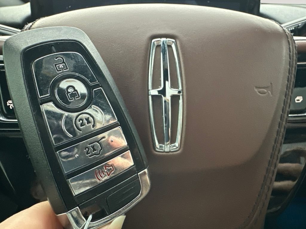 Used 2025 Lincoln Aviator Reserve w/ Equipment Group 201A AWD/4WD image 44