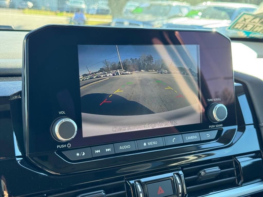 Certified 2024 Nissan Pathfinder SV image 23