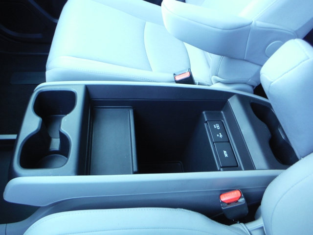 Used 2019 Honda Odyssey LX image 16