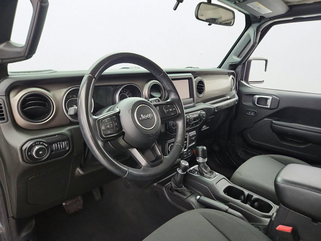 Used 2018 Jeep Wrangler Unlimited Sport S AWD/4WD image 9