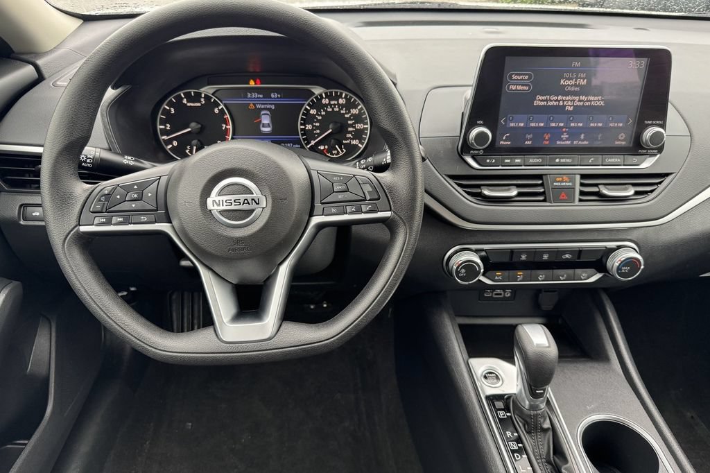 Used 2022 Nissan Altima 2.5 SV AWD/4WD image 14