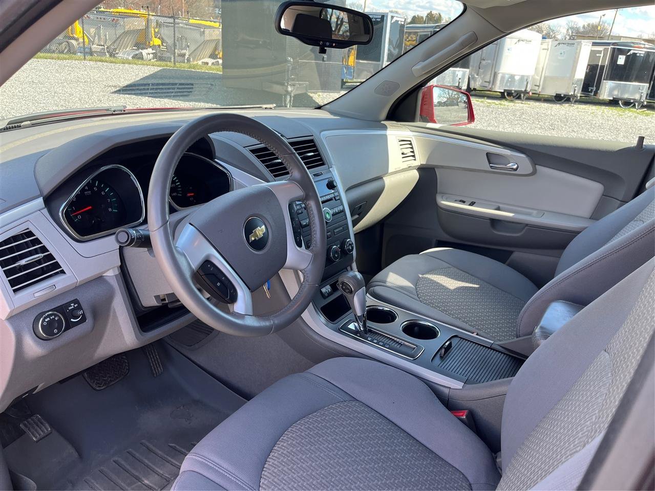 Used 2012 Chevrolet Traverse LT image 9