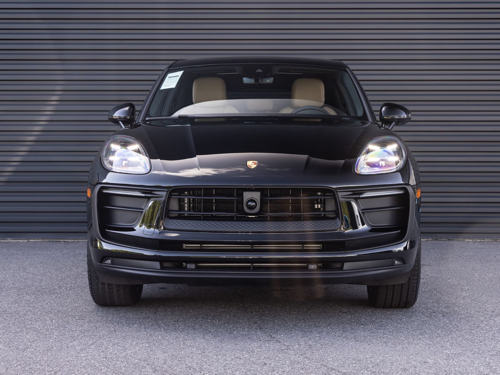 Certified 2026 Porsche Macan AWD/4WD image 7