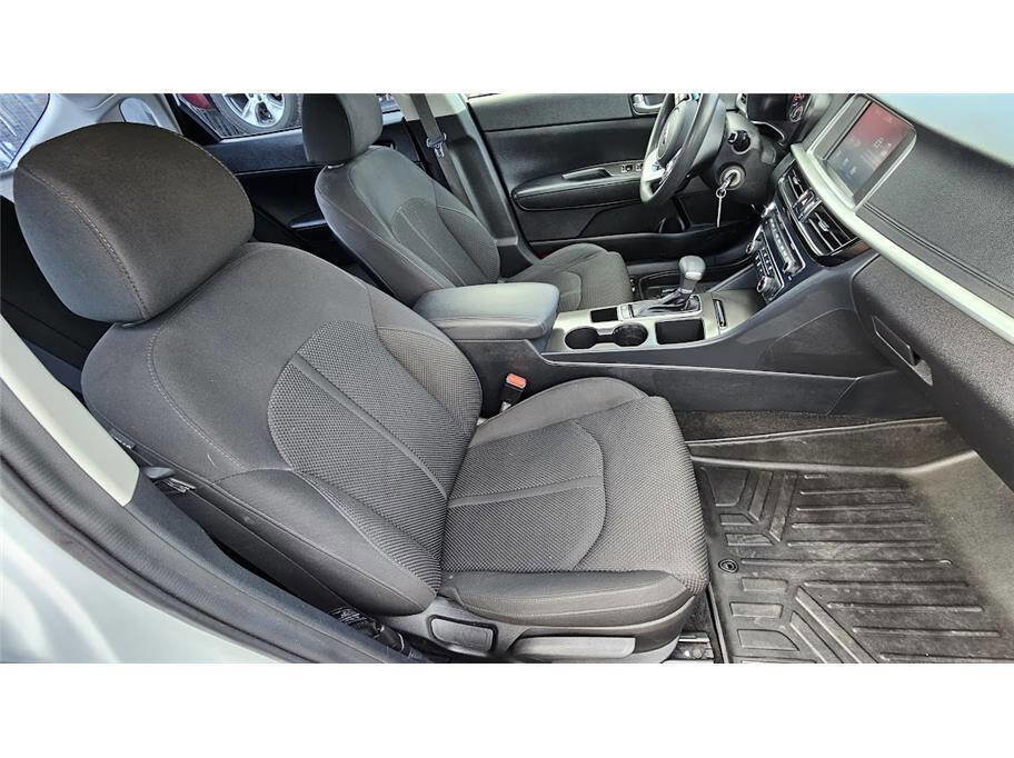 Used 2019 Kia Optima LX FWD image 14