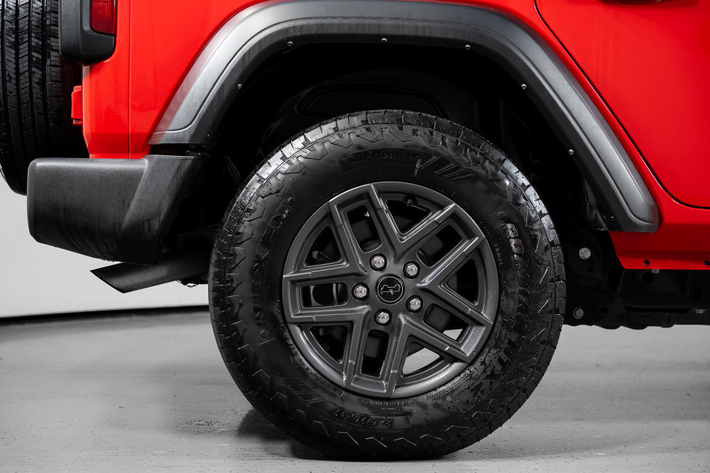 Used 2024 Jeep Wrangler Unlimited Sport AWD/4WD image 7