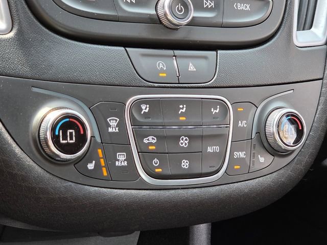 Used 2023 Chevrolet Malibu LT FWD image 23