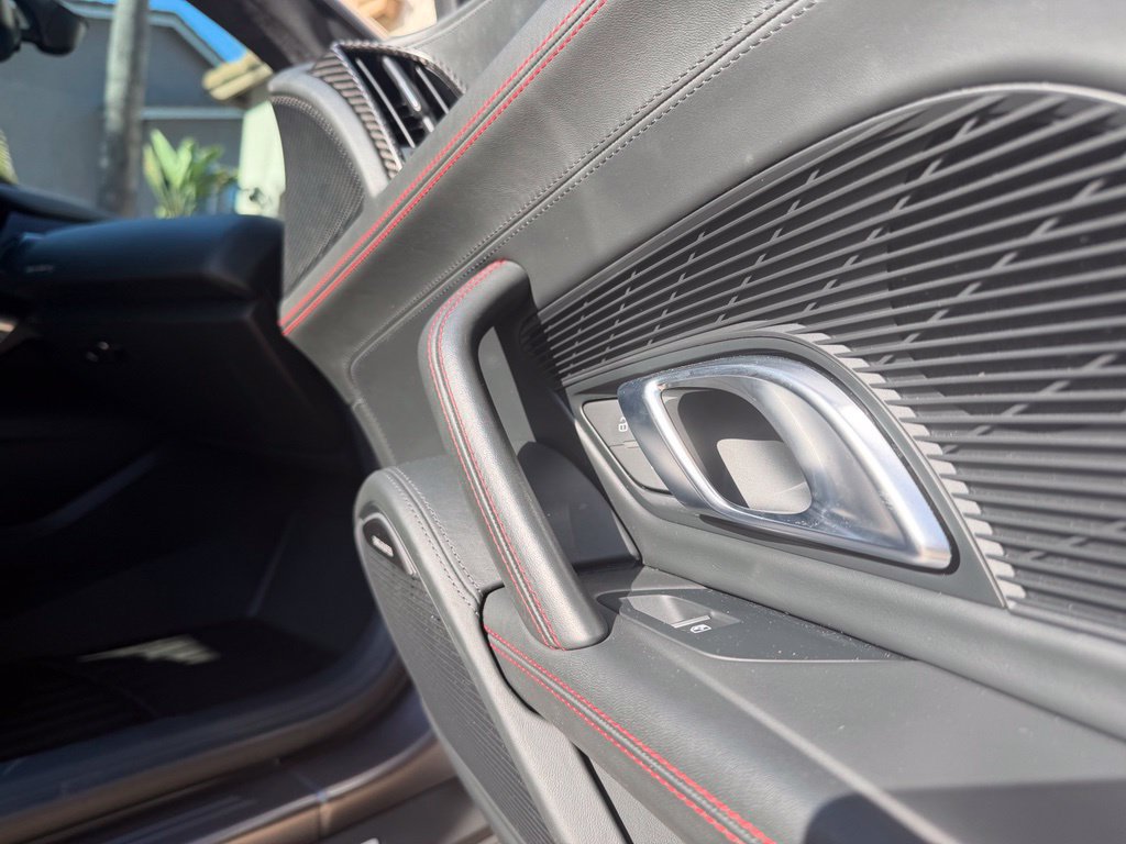 Used 2017 Audi R8 V10 w/ Carbon Exterior Package AWD/4WD image 33