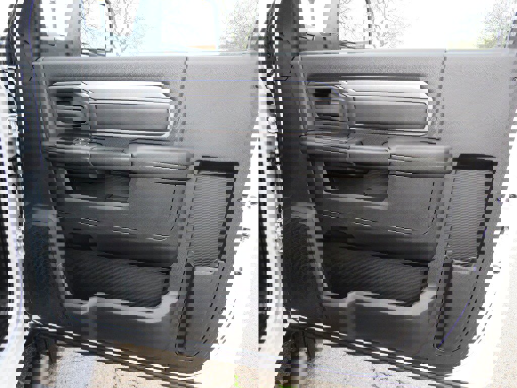 New 2023 RAM 4500 Tradesman image 27