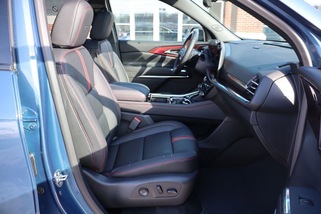 New 2026 Chevrolet Traverse RS w/ LPO, Floor Liner Package image 53