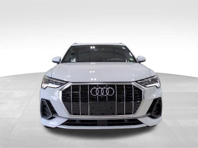 Used 2022 Audi Q3 2.0T Premium Plus image 4