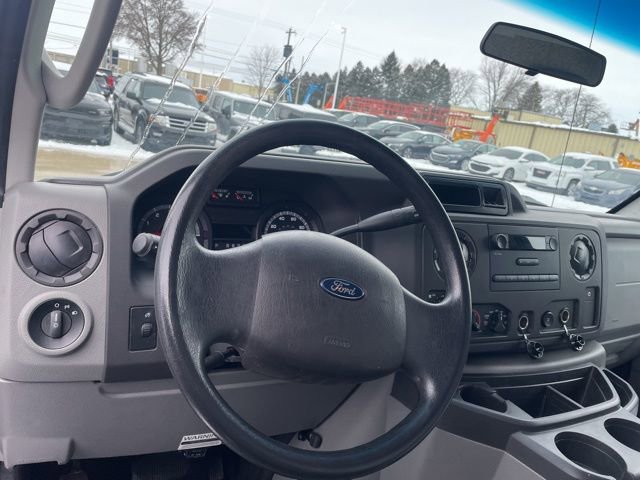 Used 2014 Ford E-350 and Econoline 350 Super Duty w/ Power Group image 31