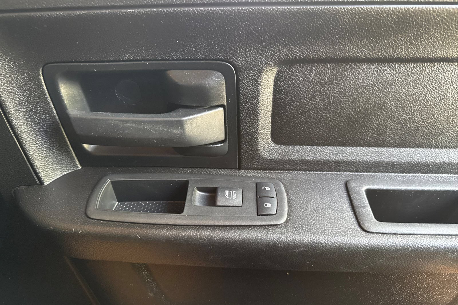 Used 2019 RAM 1500 Express w/ Wheel & Sound Group AWD/4WD image 21