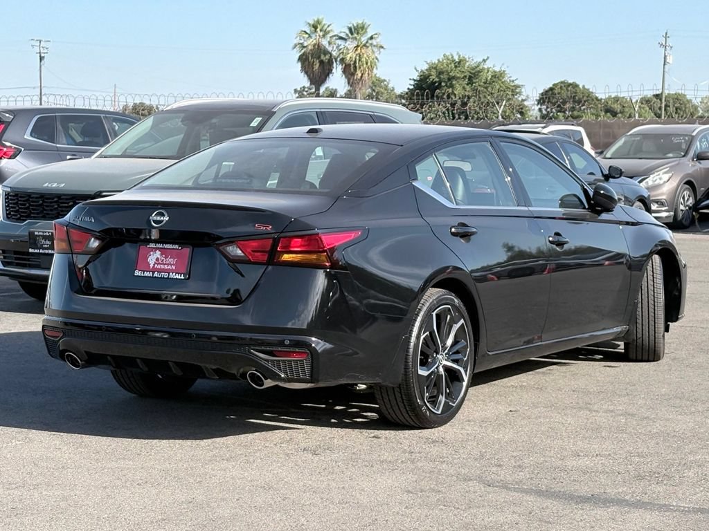 New 2026 Nissan Altima 2.5 SR FWD image 4