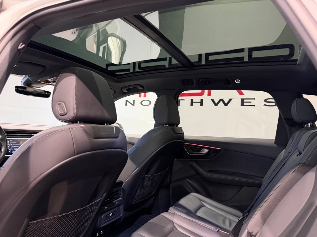 Used 2025 Audi Q7 3.0T Premium Plus AWD/4WD image 32