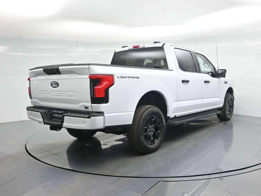 New 2025 Ford F150 Lightning XLT image 28