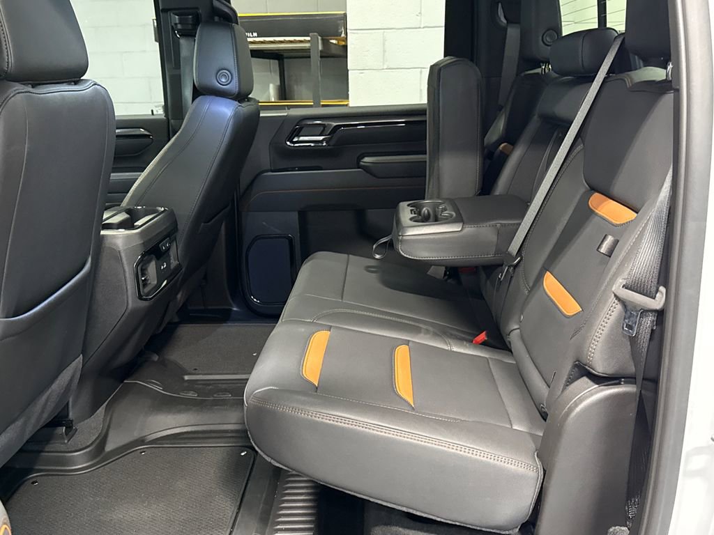Used 2025 GMC Sierra 3500 AT4 w/ AT4 Premium Plus Package image 18