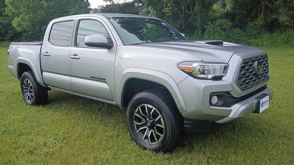 Used 2023 Toyota Tacoma TRD Sport w/ Advanced Technology Package AWD/4WD video 1
