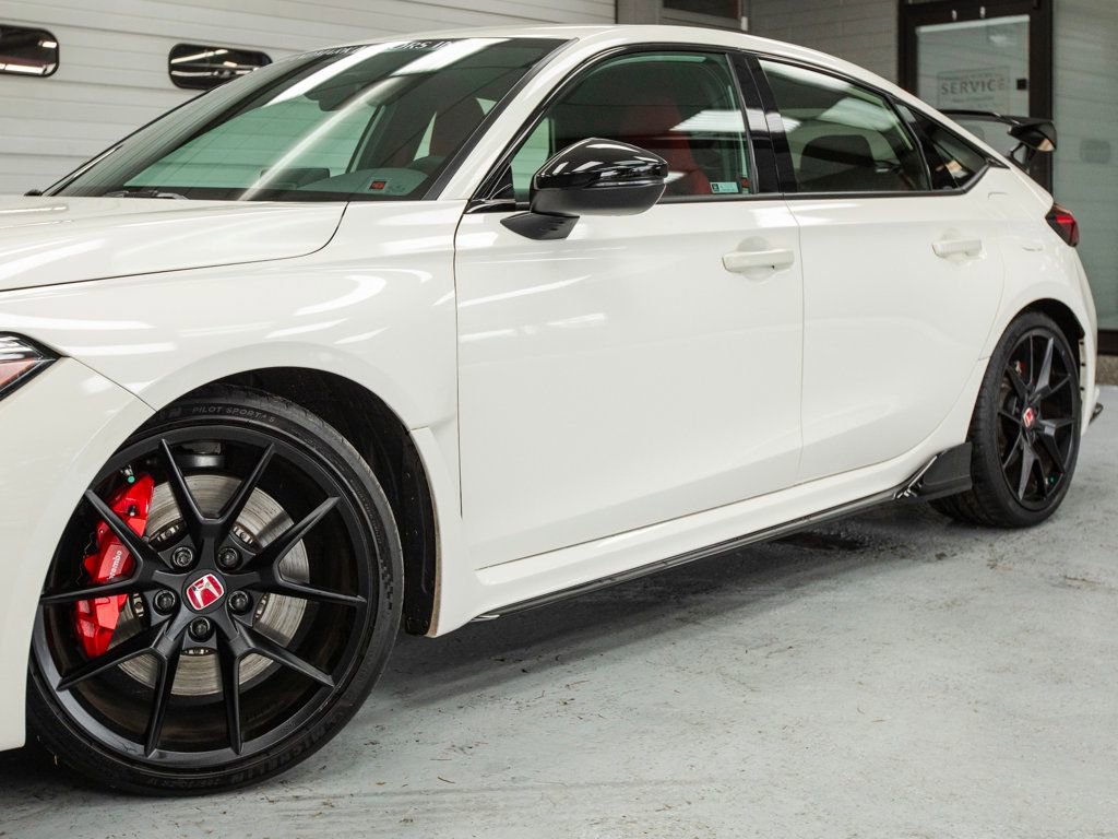 Used 2024 Honda Civic Type R image 15