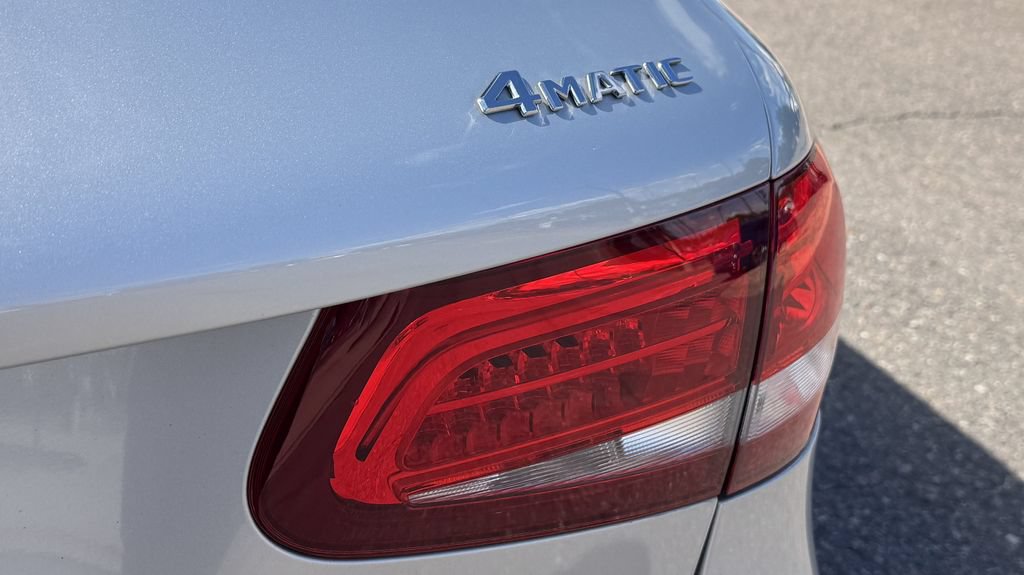Used 2019 Mercedes-Benz GLC 300 4MATIC image 8