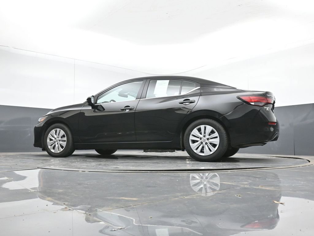Used 2025 Nissan Sentra S image 39