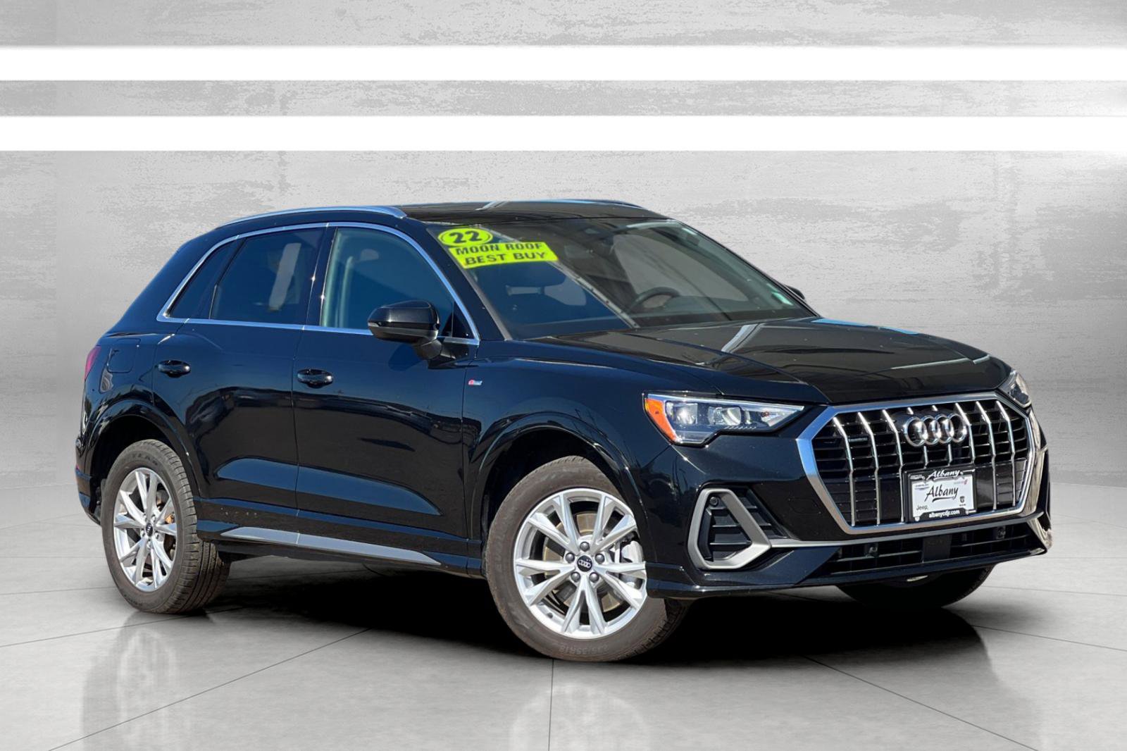 Used 2022 Audi Q3 2.0T Premium image 2