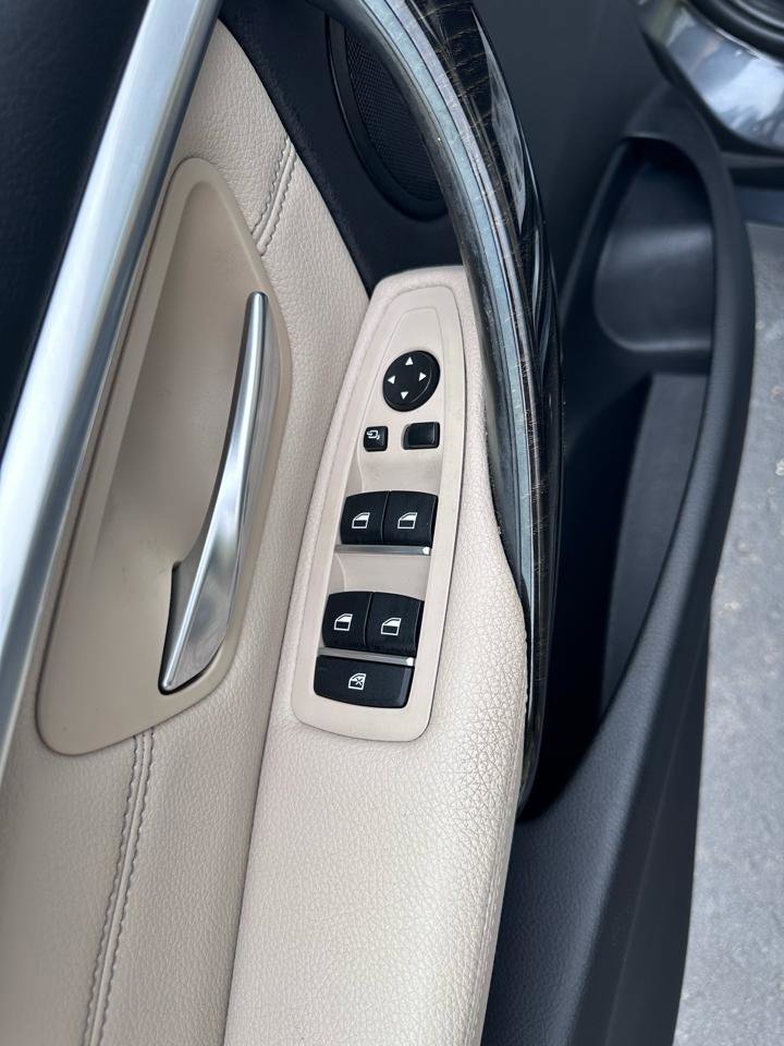 Used 2017 BMW 330i Sedan image 44