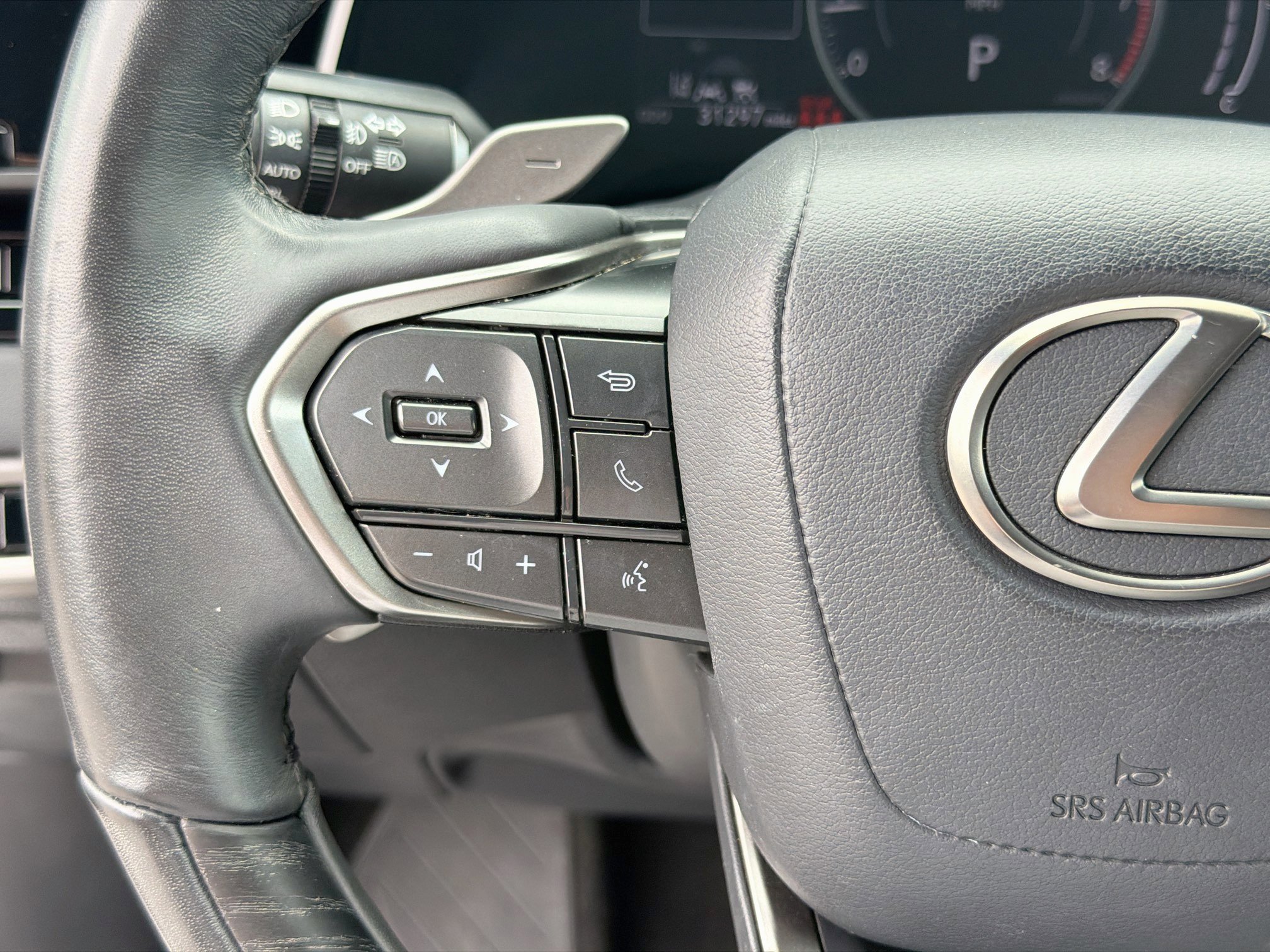 Used 2023 Lexus RX 350 Premium w/ Cold Area Package FWD image 39