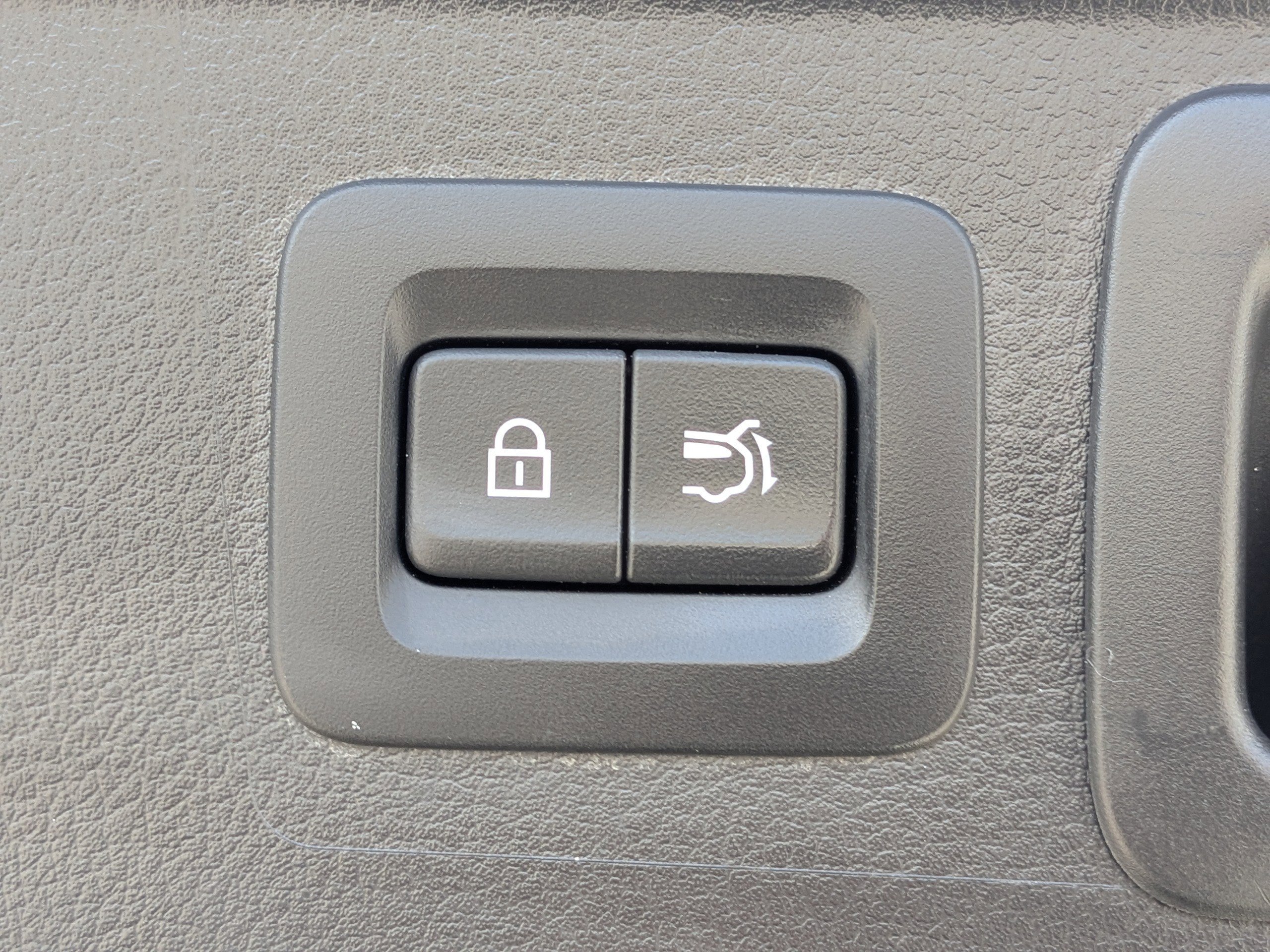 Used 2023 MAZDA CX-50 2.5 S w/ Cargo Package image 13