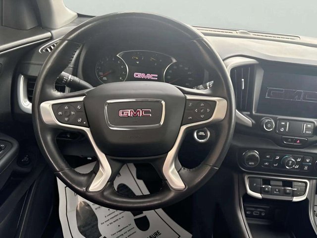 Used 2022 GMC Terrain SLT w/ Tech Package image 9