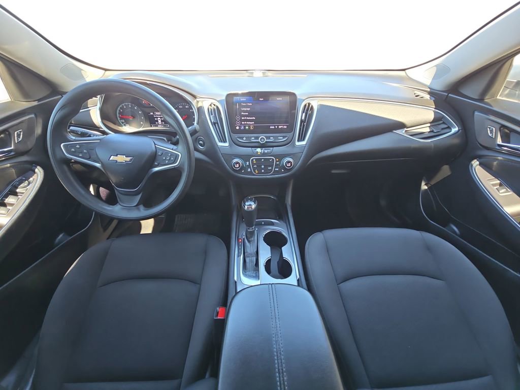 Used 2020 Chevrolet Malibu LT image 9