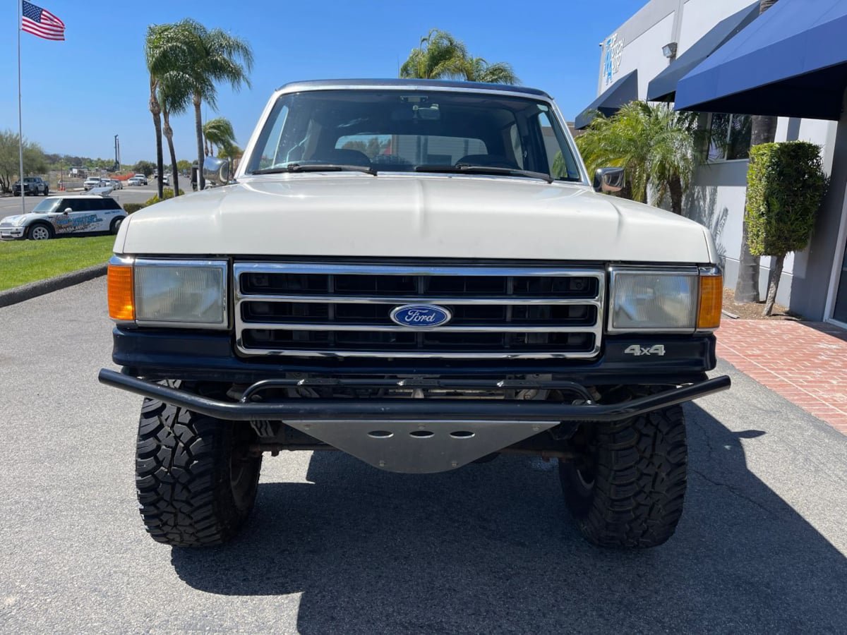 Used 1989 Ford Bronco AWD/4WD image 2