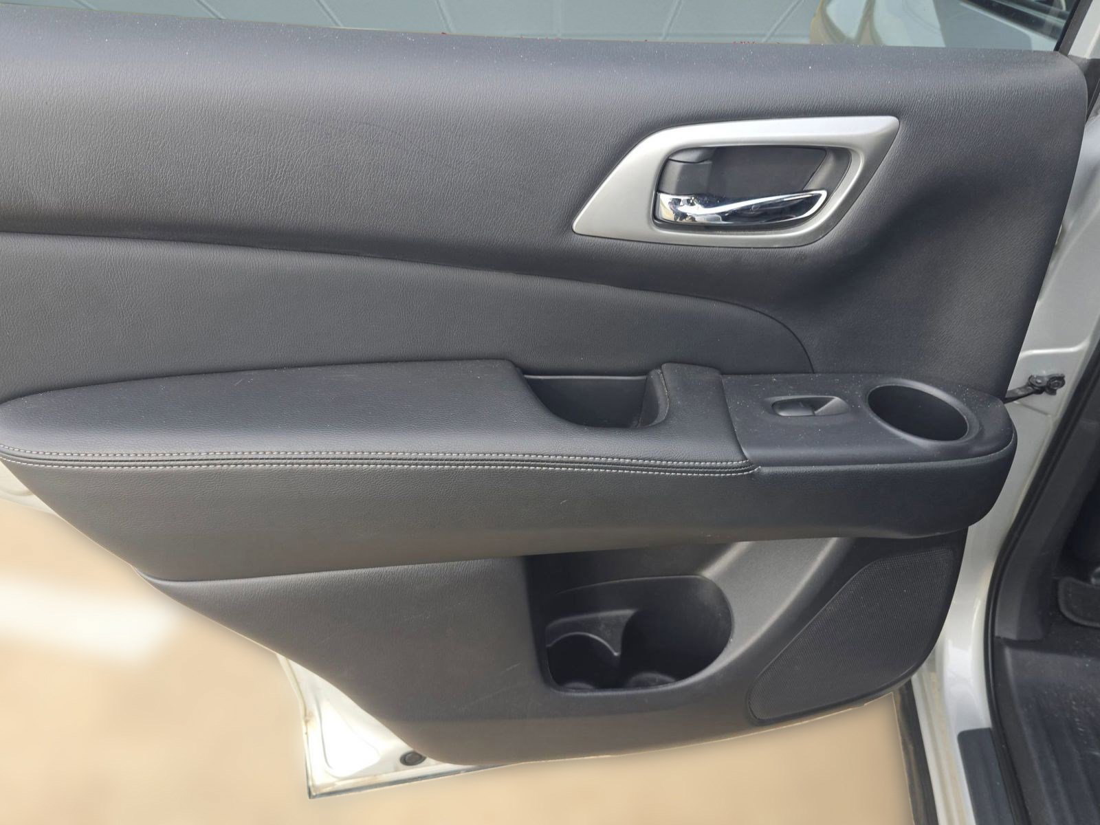 Used 2019 Nissan Pathfinder SL image 27