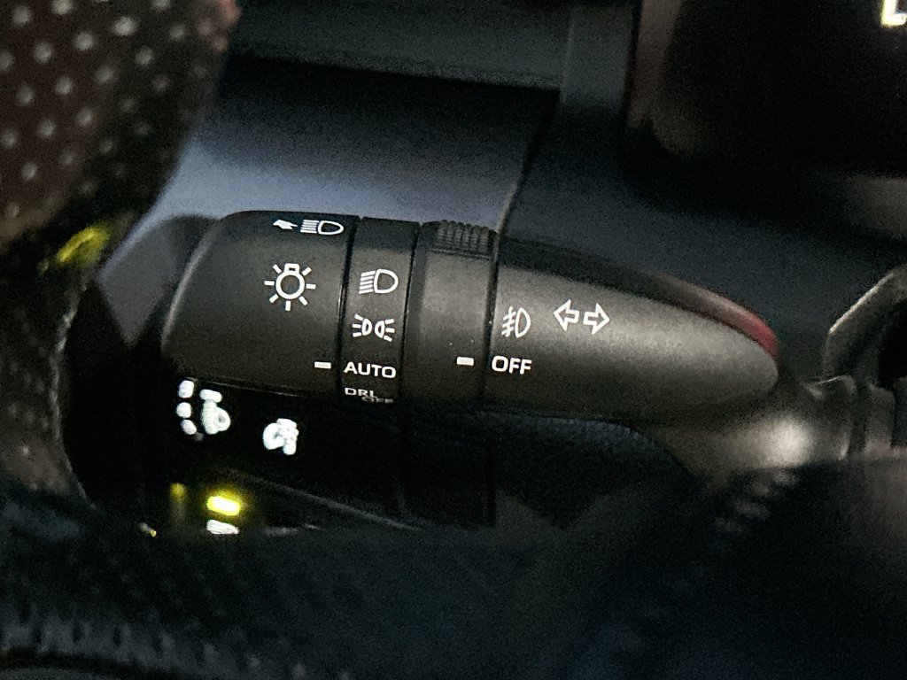 Used 2025 Toyota Tacoma SR5 AWD/4WD image 21