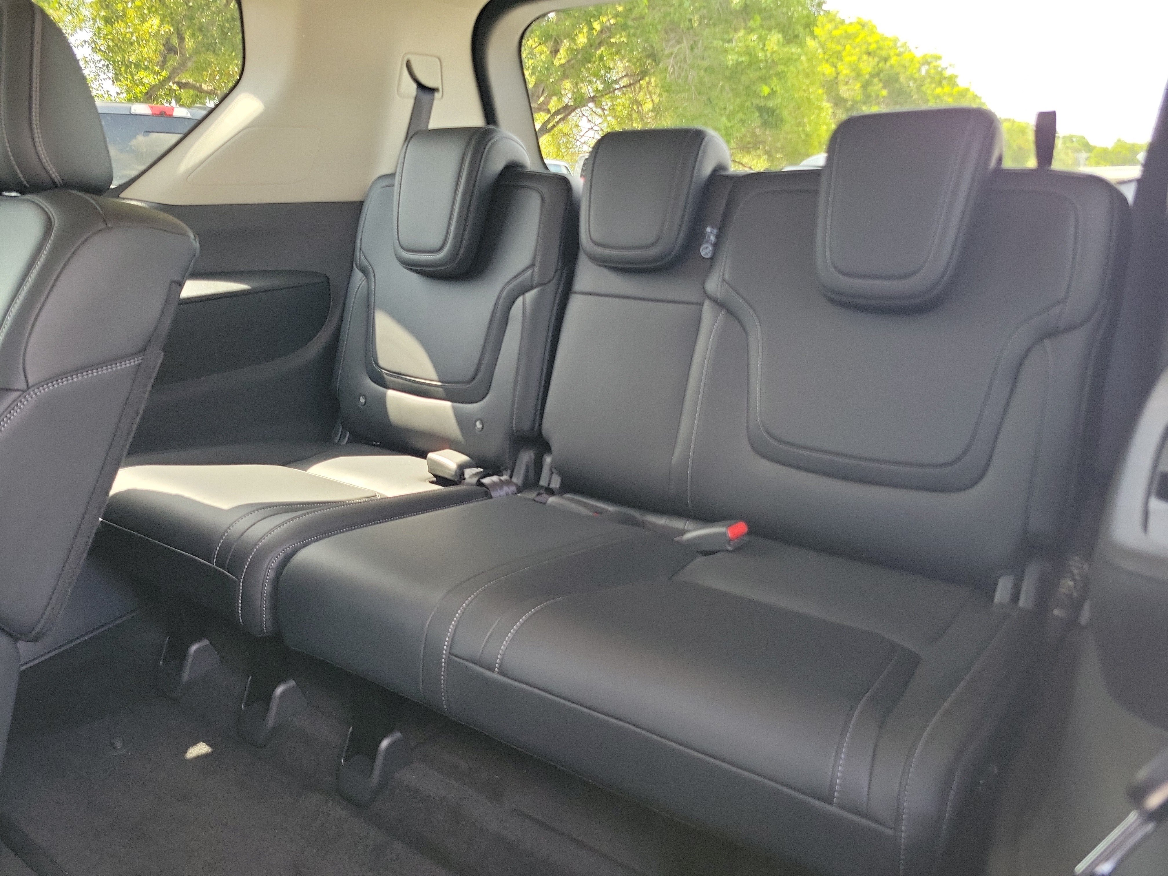 Certified 2026 Nissan Armada SV RWD image 16