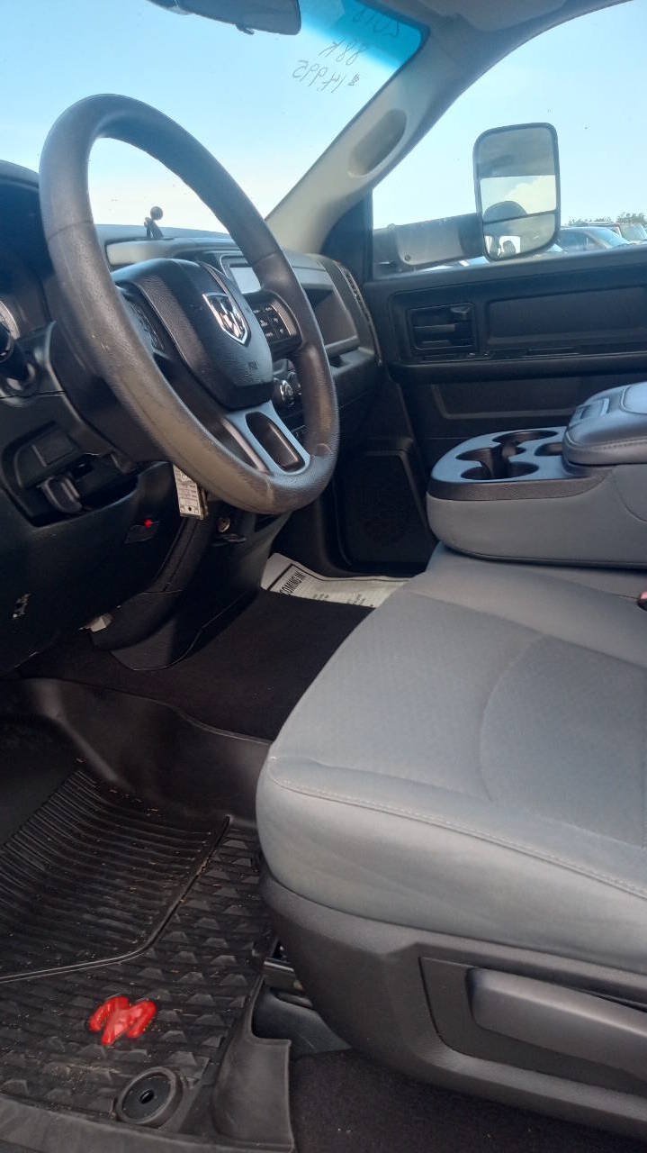 Used 2018 RAM 1500 Express w/ Express Value Package AWD/4WD image 10