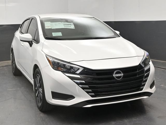 New 2025 Nissan Versa SV w/ Trunk Package FWD image 2