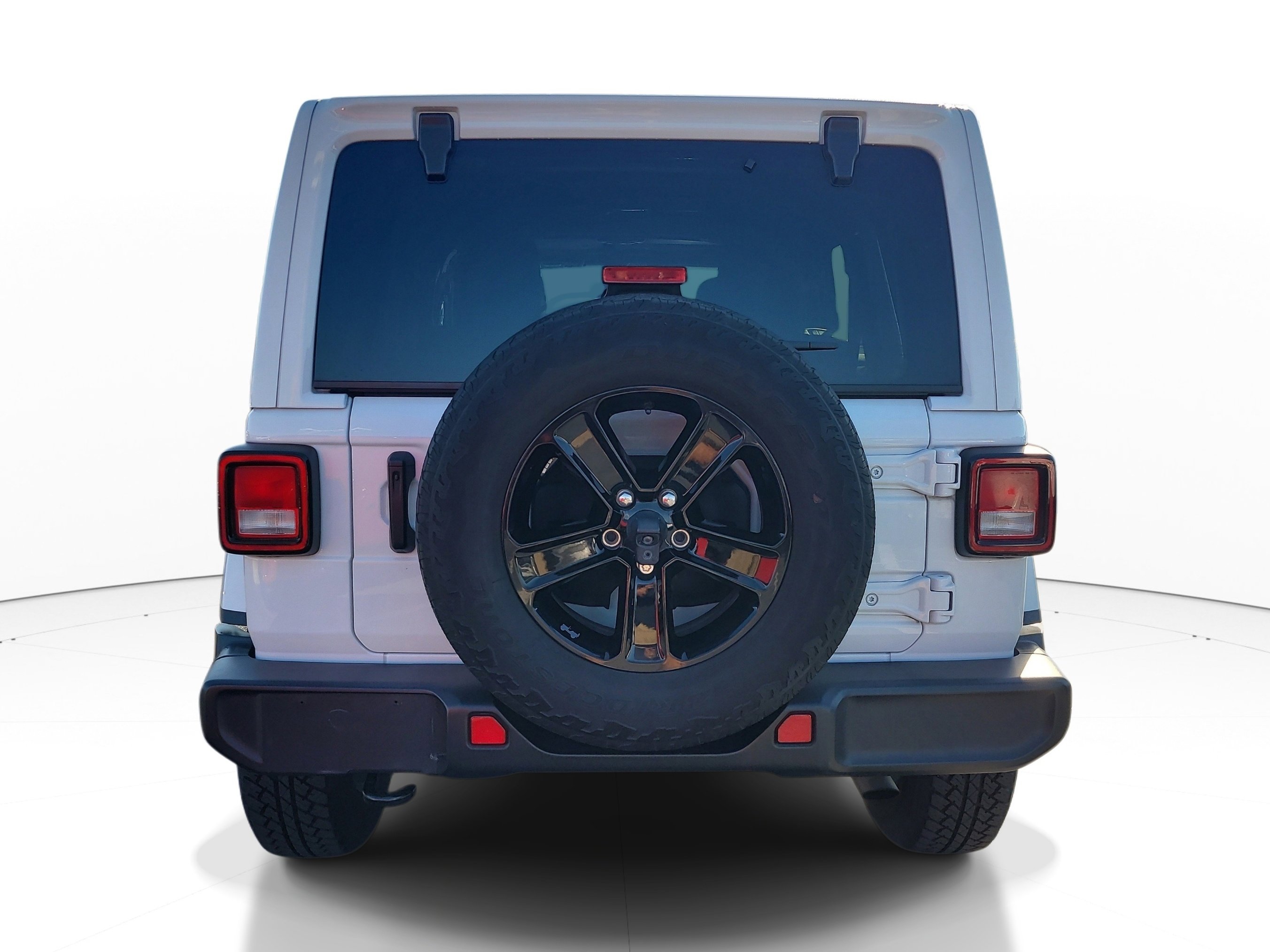 Used 2021 Jeep Wrangler Unlimited Sahara image 5