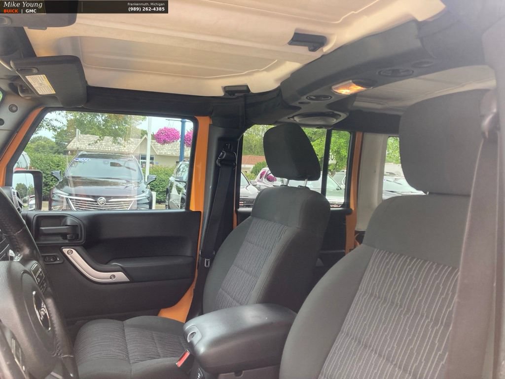 Used 2012 Jeep Wrangler Unlimited Sahara w/ Dual Top Group AWD/4WD image 22