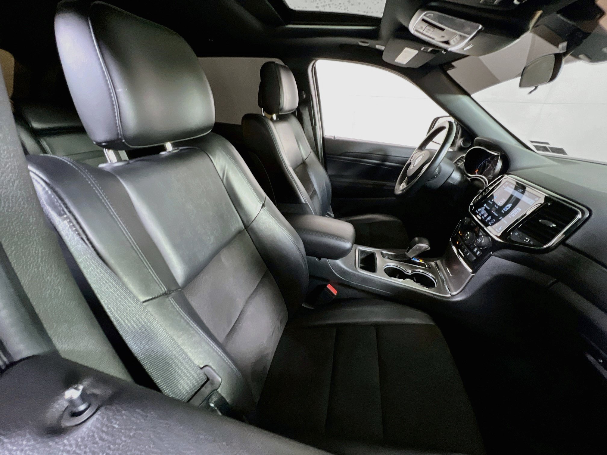 Used 2021 Jeep Grand Cherokee Laredo X AWD/4WD image 28
