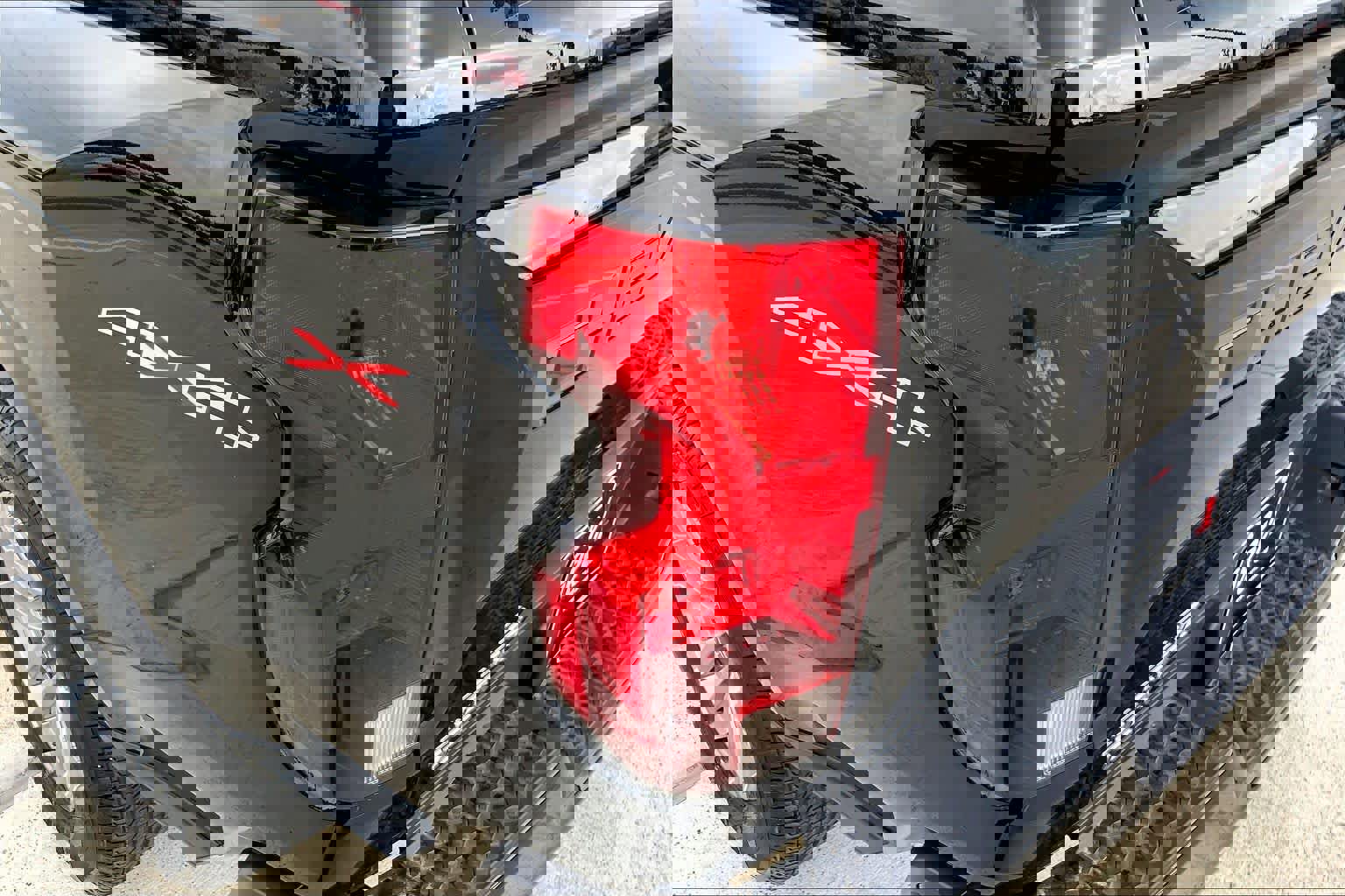 Used 2024 Chevrolet Colorado LT w/ LT Convenience Package image 27