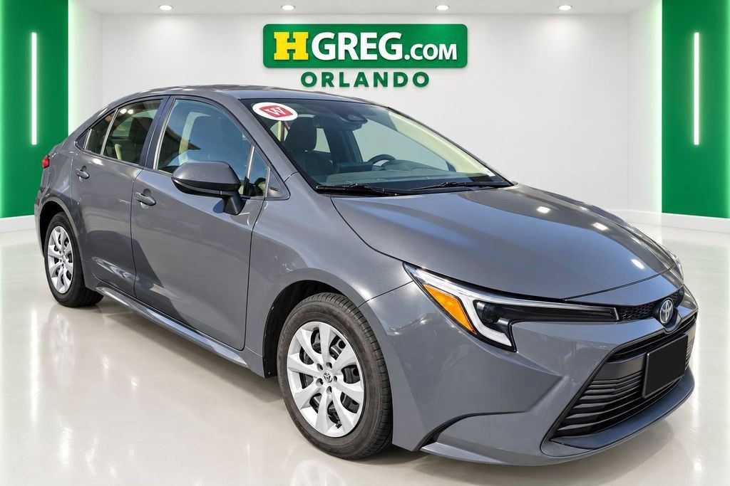 Used 2023 Toyota Corolla LE FWD image 4