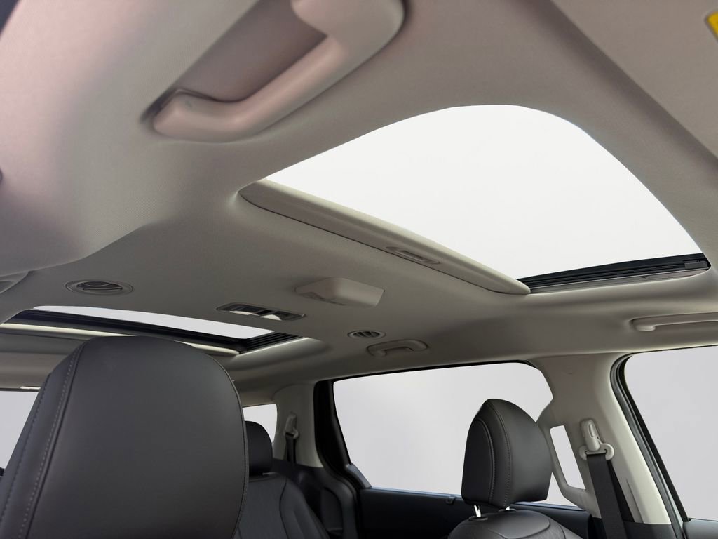 New 2026 Kia Carnival SX image 16