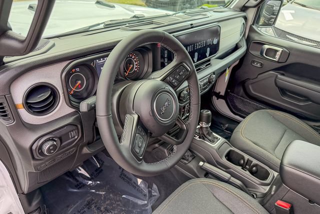 New 2026 Jeep Gladiator Sport AWD/4WD image 12