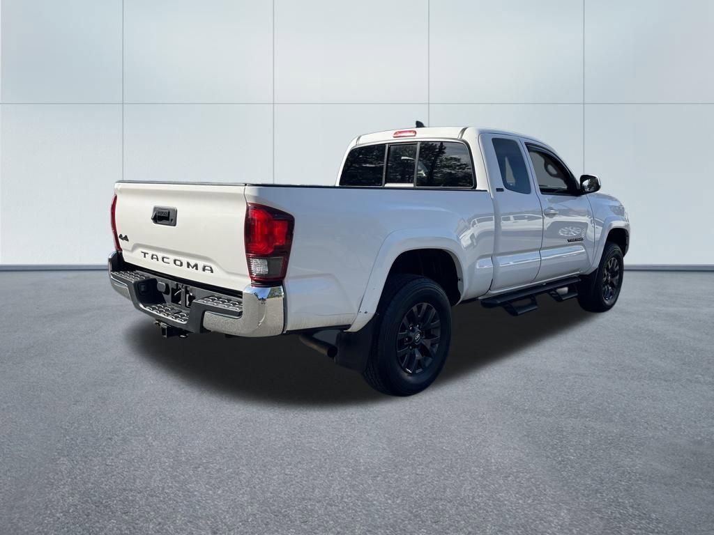 Certified 2022 Toyota Tacoma SR5 w/ SR5 Appearance Package (SM) image 5