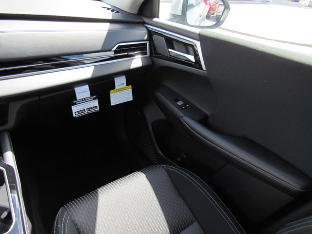 New 2026 Mitsubishi Outlander ES image 17