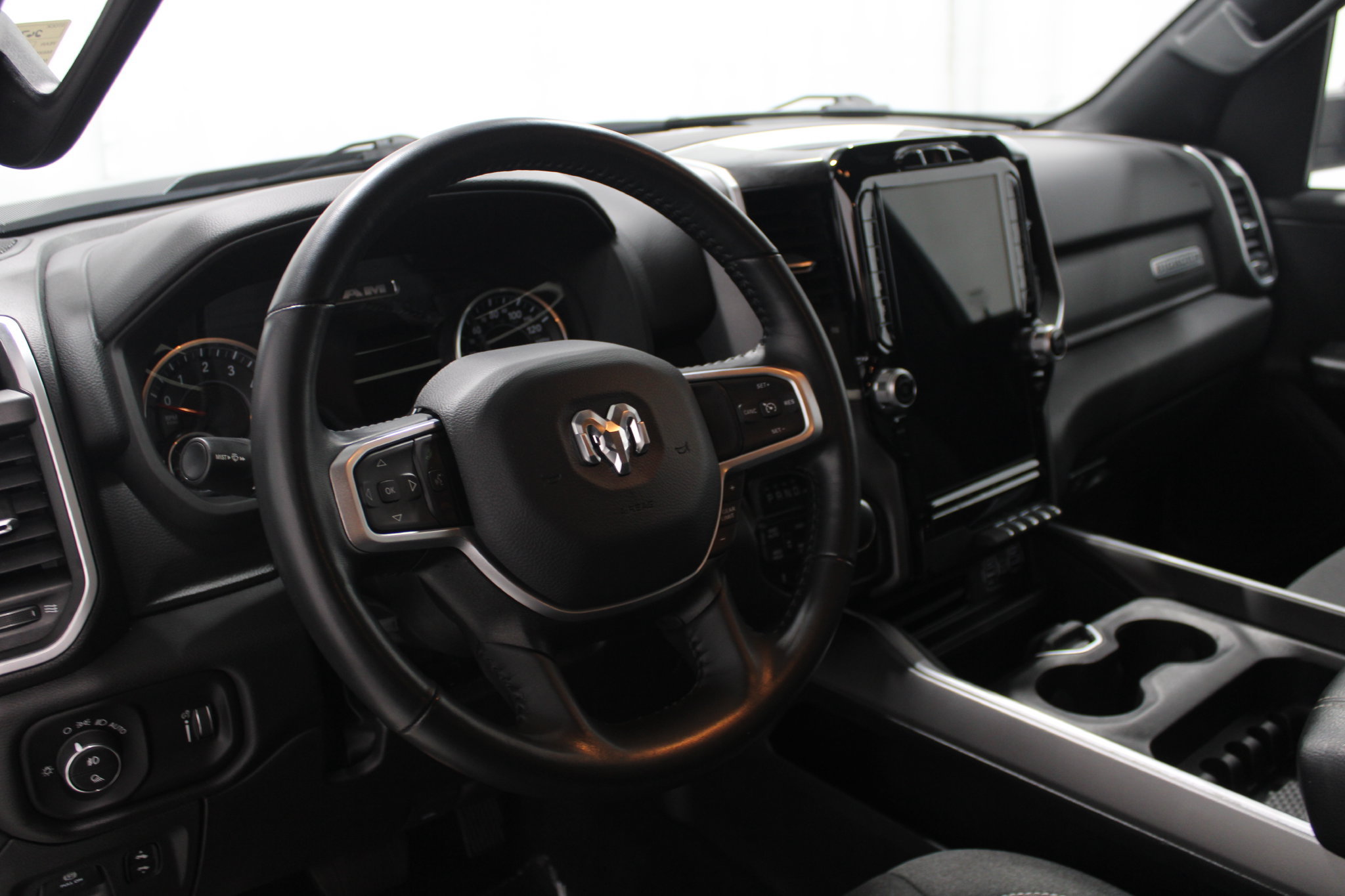 Used 2023 RAM 1500 Big Horn AWD/4WD image 12