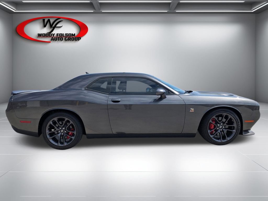 Used 2022 Dodge Challenger R/T Scat Pack w/ Driver Convenience Group RWD image 2