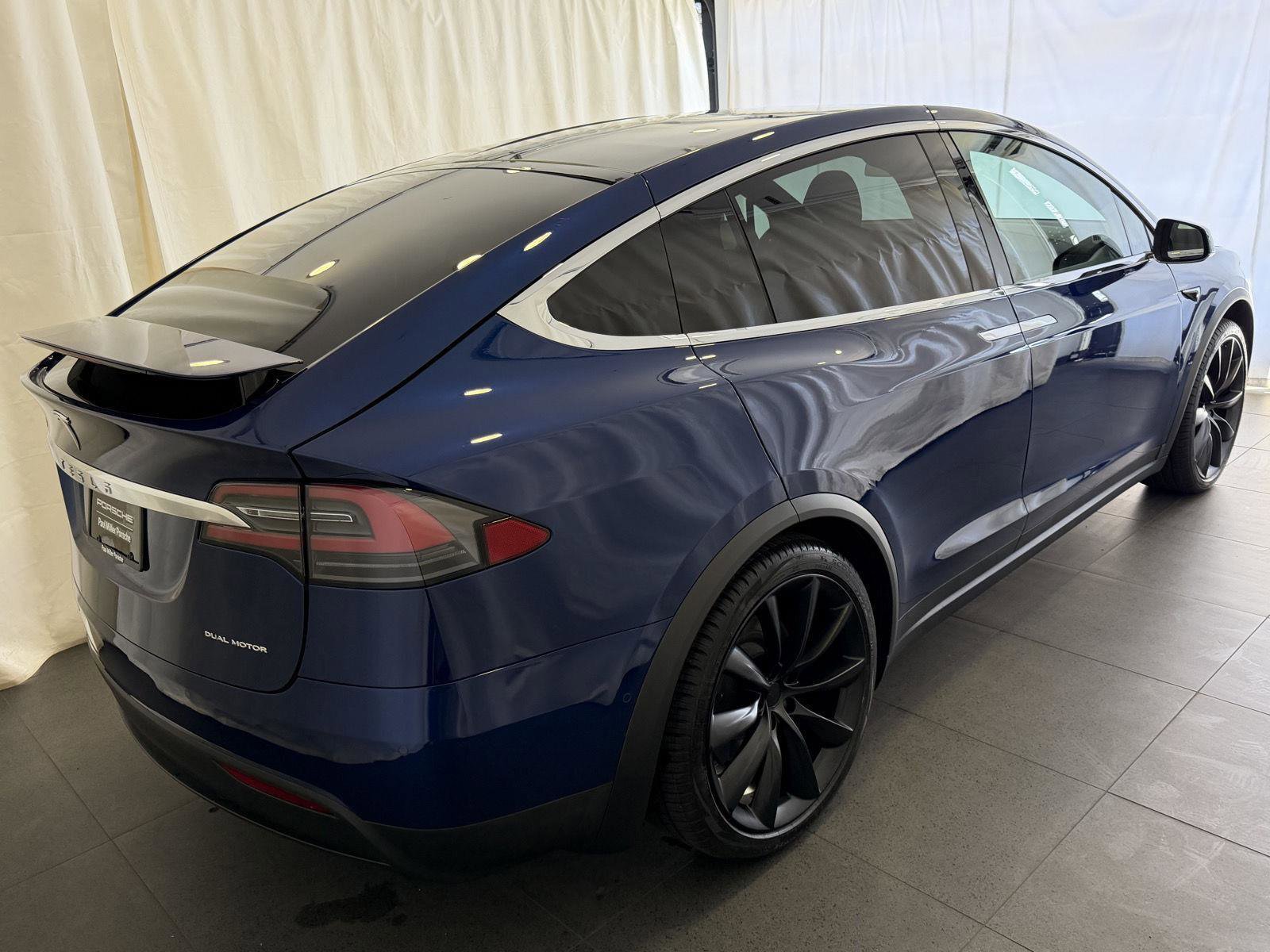 Used 2020 Tesla Model X Long Range image 9