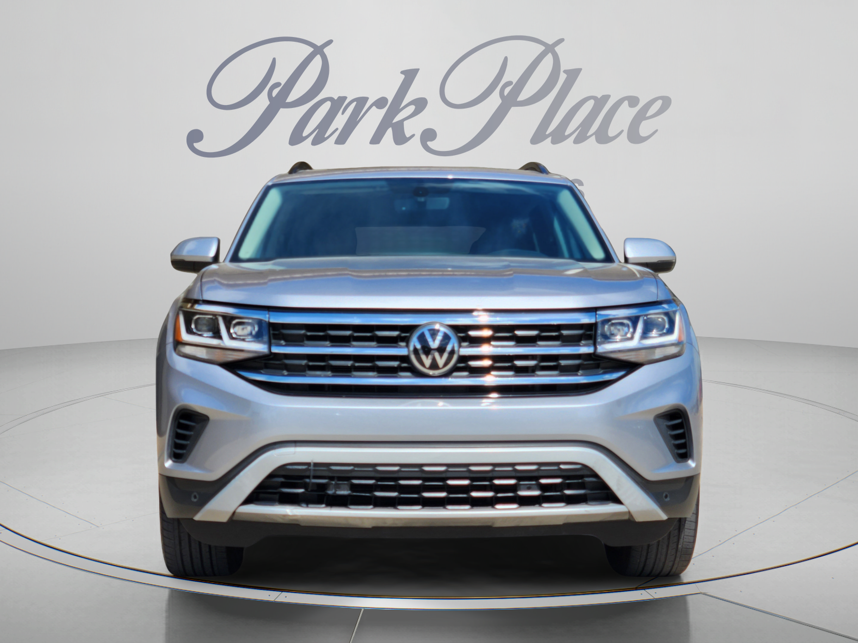 Used 2022 Volkswagen Atlas SE w/ Panoramic Sunroof Package FWD image 9