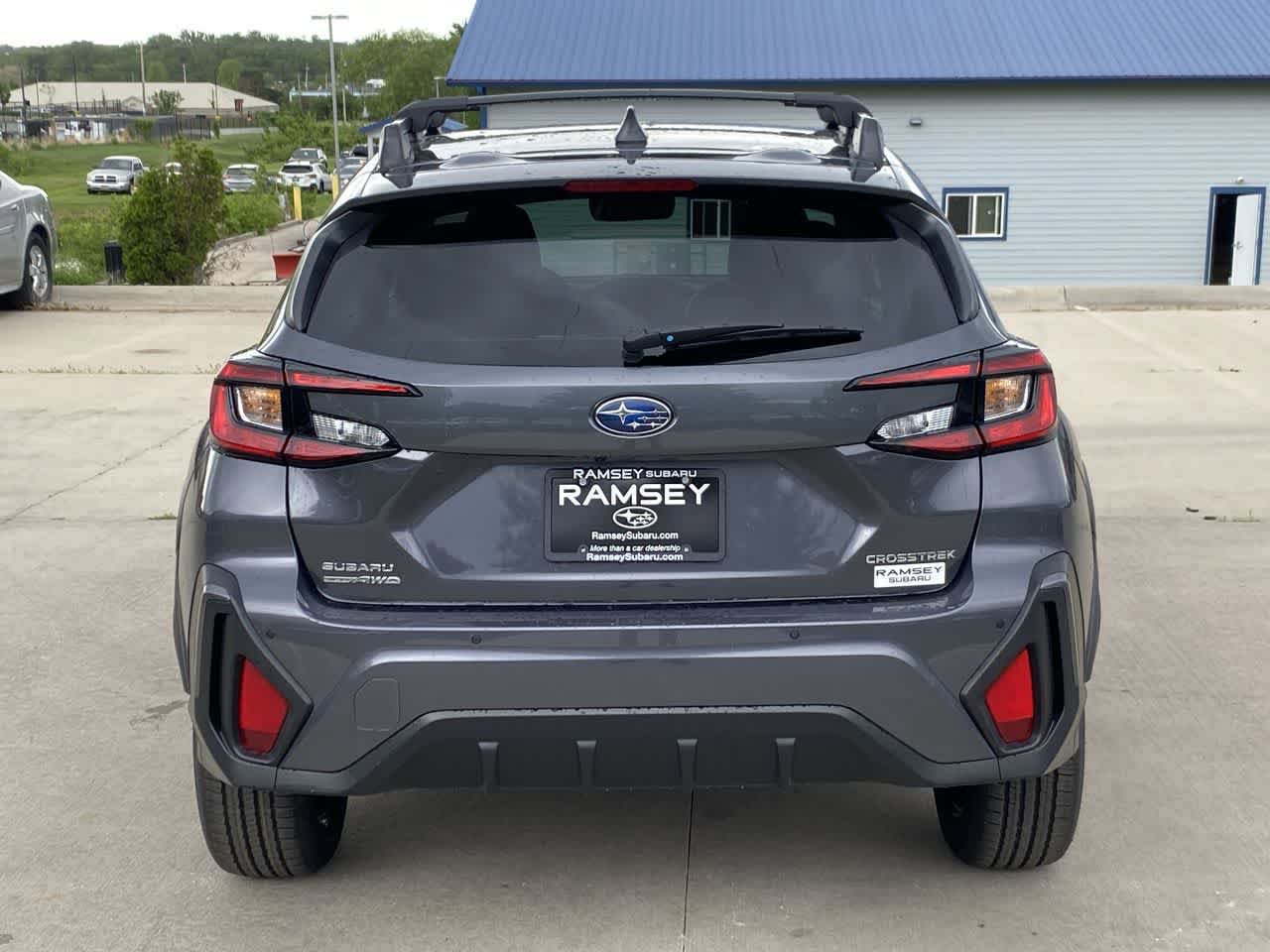 Used 2025 Subaru Crosstrek 2.5i Limited w/ Crosstrek Mirror Package image 5